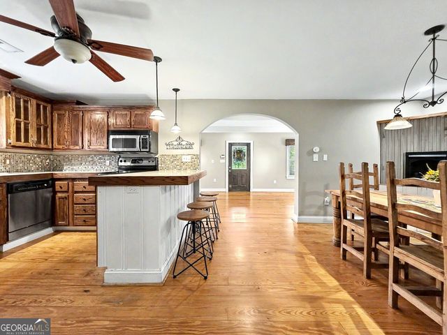 906 Cartersville Highway, Dallas, GA 30132