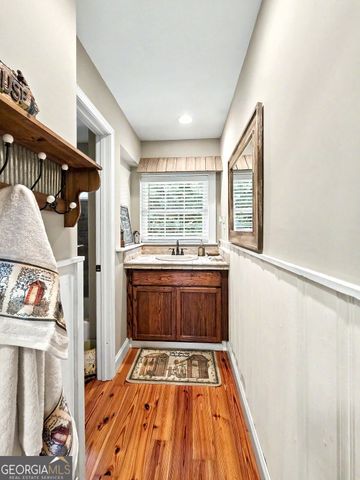 906 Cartersville Highway, Dallas, GA 30132