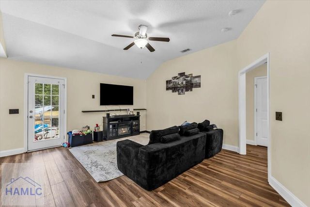 170 Cutters Gap SE, Ludowici, GA 31316