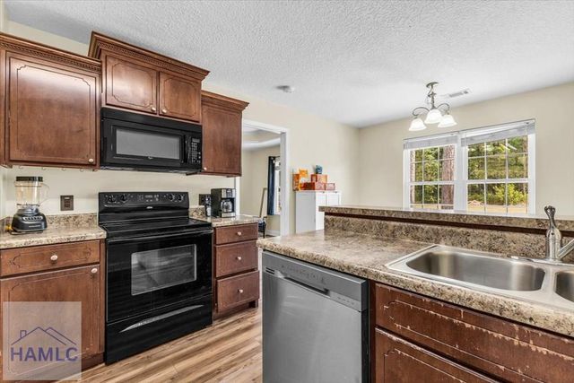 170 Cutters Gap SE, Ludowici, GA 31316