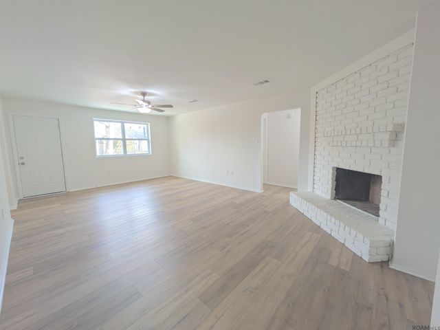 13771 Basin Ct, Baton Rouge, LA 70810