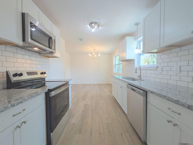 13771 Basin Ct, Baton Rouge, LA 70810