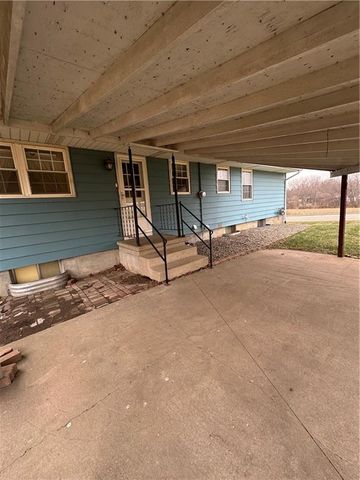 1337 W Crestview Drive, Maryville, MO 64468