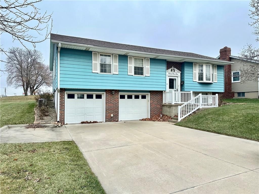 1337 W Crestview Drive, Maryville, MO 64468