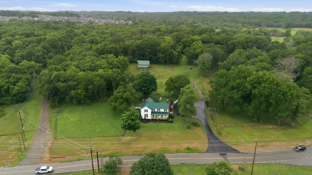 2650 Old Lebanon Dirt Rd, Mount Juliet, TN 37122