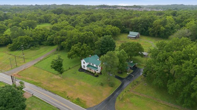 2650 Old Lebanon Dirt Rd, Mount Juliet, TN 37122