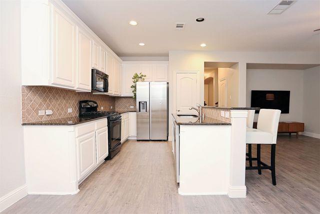 6819 Deseo, Irving, TX 75039