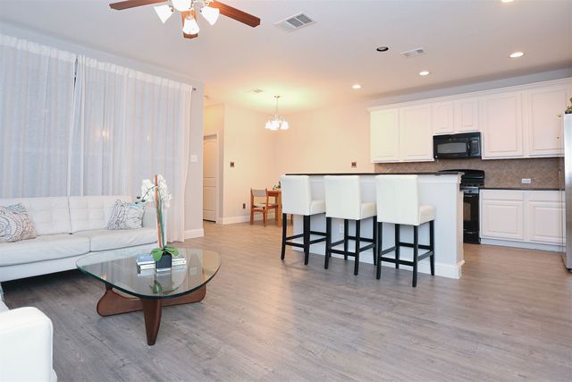 6819 Deseo, Irving, TX 75039