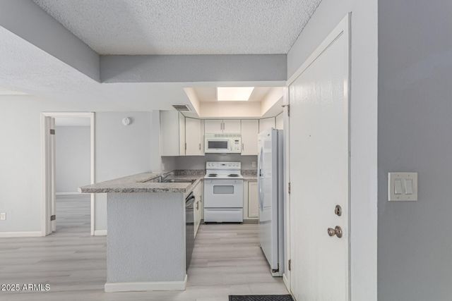 4730 W NORTHERN Avenue 1087, Glendale, AZ 85301