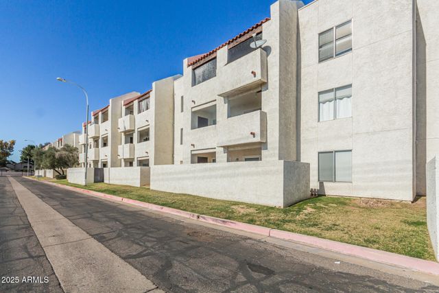 4730 W NORTHERN Avenue 1087, Glendale, AZ 85301