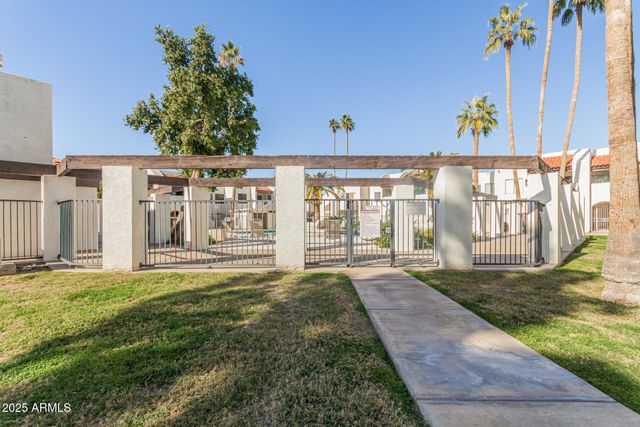 4730 W NORTHERN Avenue 1087, Glendale, AZ 85301