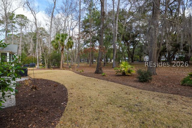 15 Sandy Hill Ln, Bluffton, SC 29909