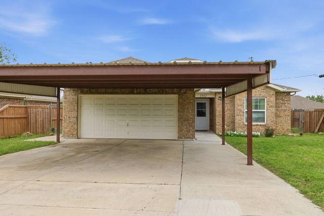 1502 SE 19th Avenue, Mineral Wells, TX 76067