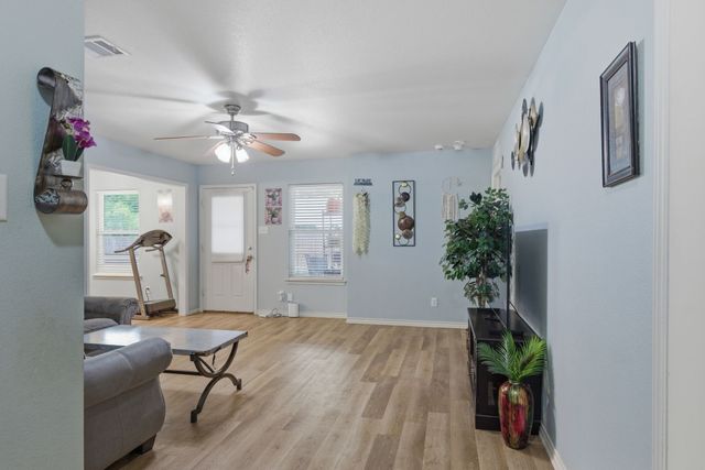 1502 SE 19th Avenue, Mineral Wells, TX 76067