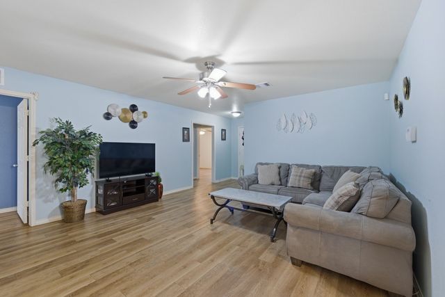 1502 SE 19th Avenue, Mineral Wells, TX 76067