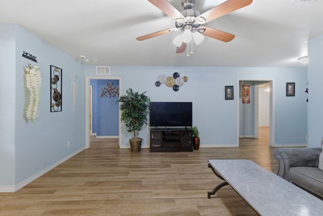 1502 SE 19th Avenue, Mineral Wells, TX 76067