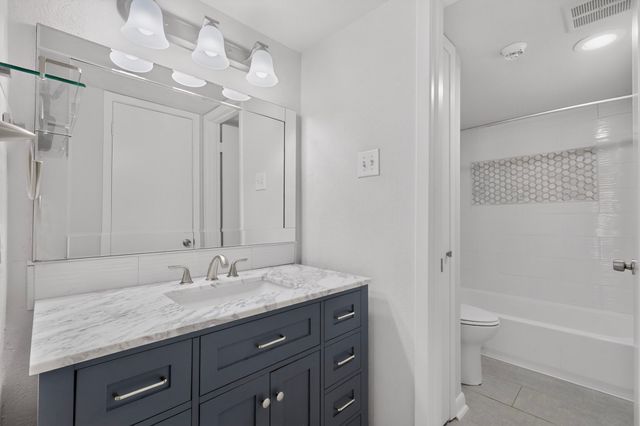 13786 Brookgreen Circle, Dallas, TX 75240