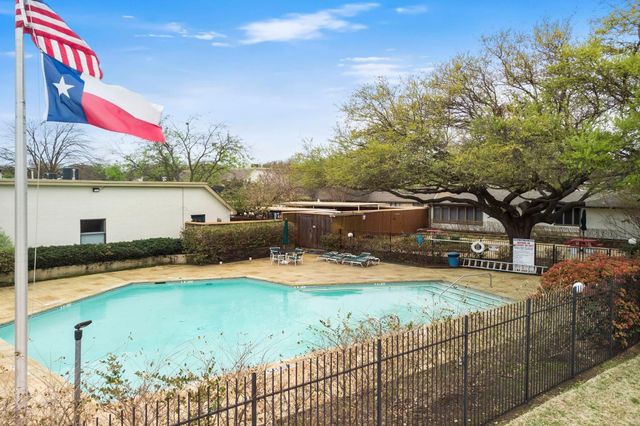 13786 Brookgreen Circle, Dallas, TX 75240