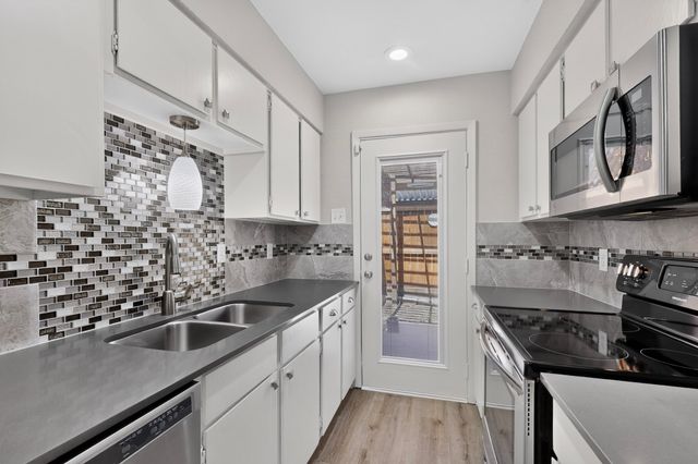 13786 Brookgreen Circle, Dallas, TX 75240