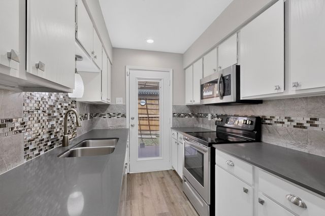 13786 Brookgreen Circle, Dallas, TX 75240