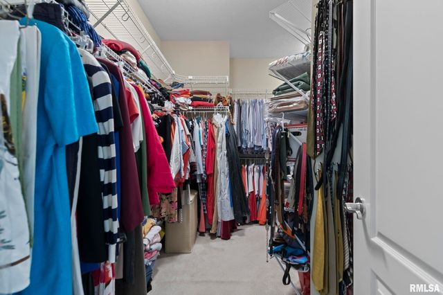 2608 WESTPORT Drive, Springfield, IL 62711