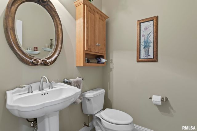 2608 WESTPORT Drive, Springfield, IL 62711