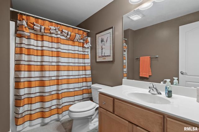 2608 WESTPORT Drive, Springfield, IL 62711