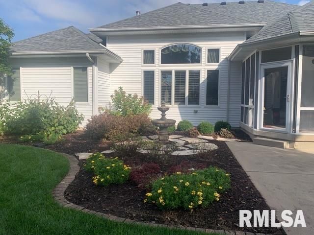 2608 WESTPORT Drive, Springfield, IL 62711