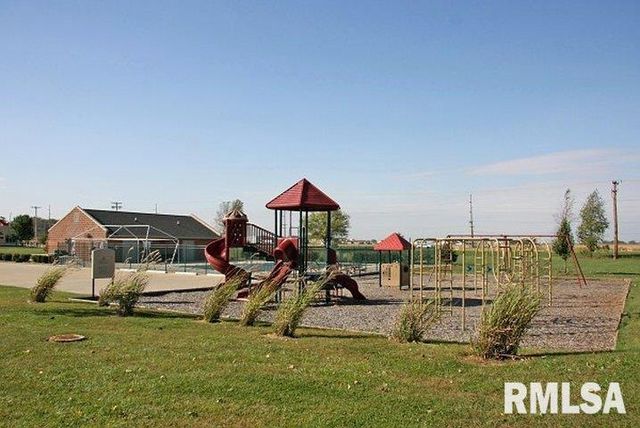 2608 WESTPORT Drive, Springfield, IL 62711