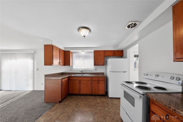 4443 Nowak Avenue, Huber Heights, OH 45424