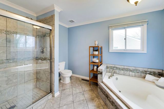 1474 Knottingham Drive, Gurnee, IL 60031