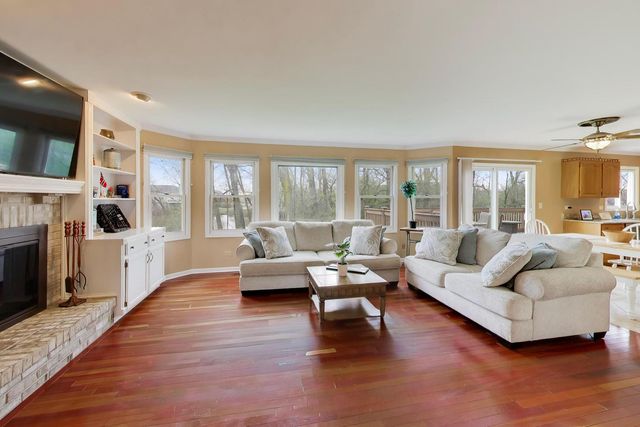 1474 Knottingham Drive, Gurnee, IL 60031