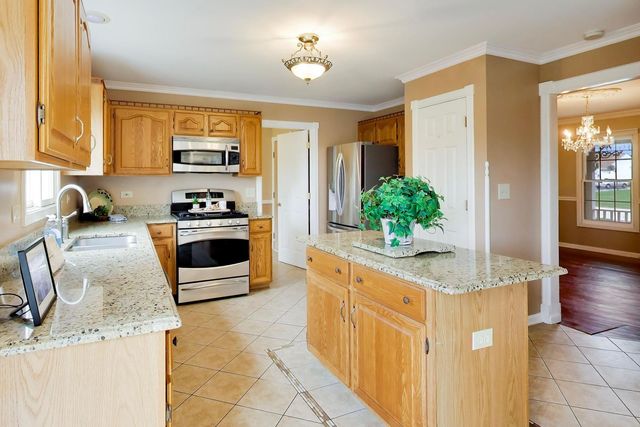 1474 Knottingham Drive, Gurnee, IL 60031