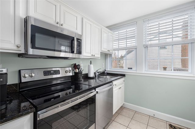 24 Morgan Street, Newport, RI 02840