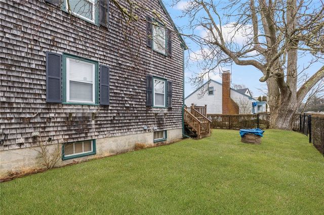 24 Morgan Street, Newport, RI 02840
