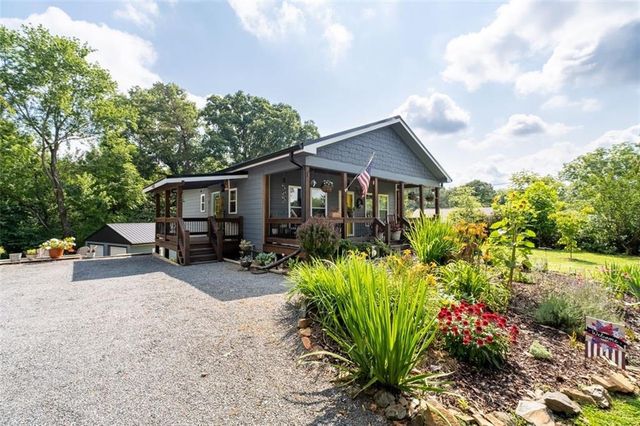 245 Lucille Avenue, Ellijay, GA 30540