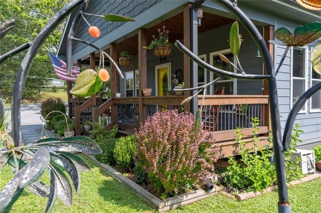 245 Lucille Avenue, Ellijay, GA 30540