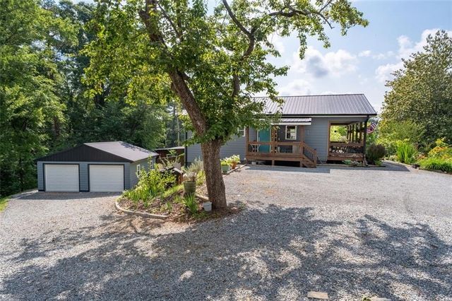 245 Lucille Avenue, Ellijay, GA 30540