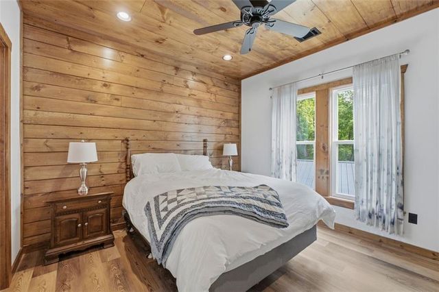 245 Lucille Avenue, Ellijay, GA 30540