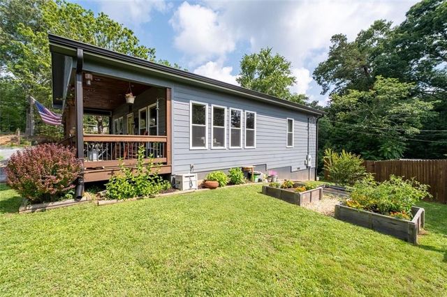 245 Lucille Avenue, Ellijay, GA 30540