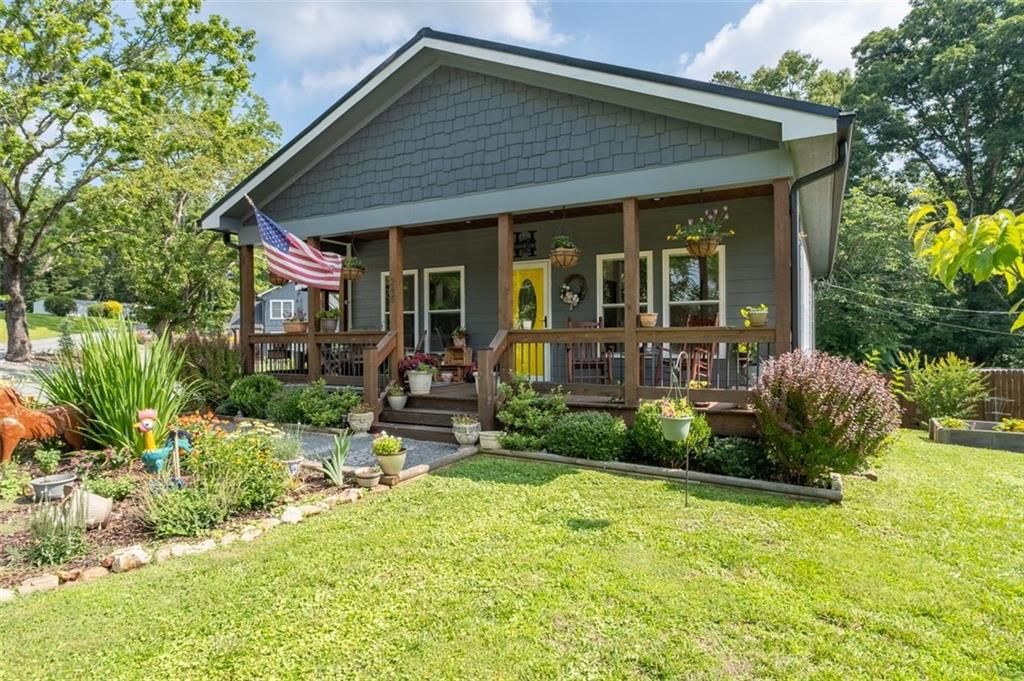 245 Lucille Avenue, Ellijay, GA 30540