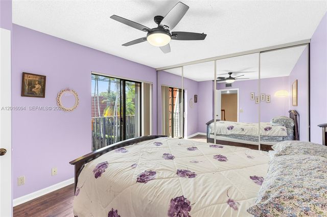 9950 NW 6th Pl, Plantation, FL 33324