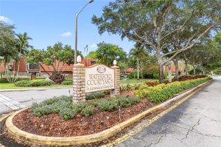 9950 NW 6th Pl, Plantation, FL 33324