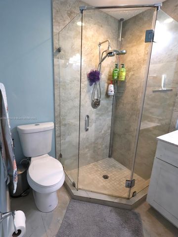 9170 NW 24th Pl, Sunrise, FL 33322