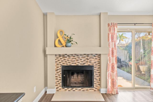 10 Smokey Leaf Ct, Sacramento, CA 95838