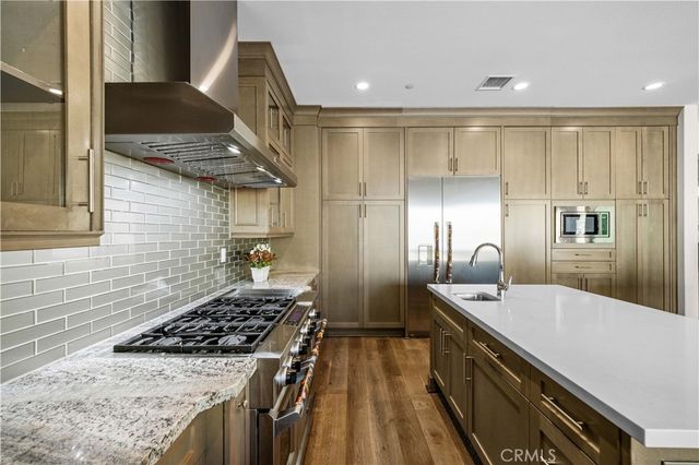 127 Cruiser, Irvine, CA 92618