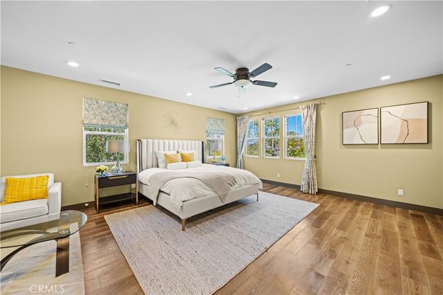 127 Cruiser, Irvine, CA 92618