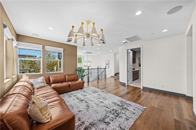 127 Cruiser, Irvine, CA 92618
