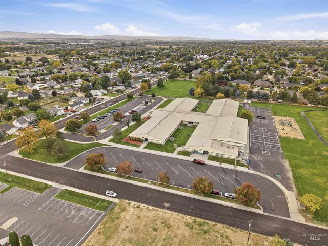 719 W Iowa Ave, Nampa, ID 83686