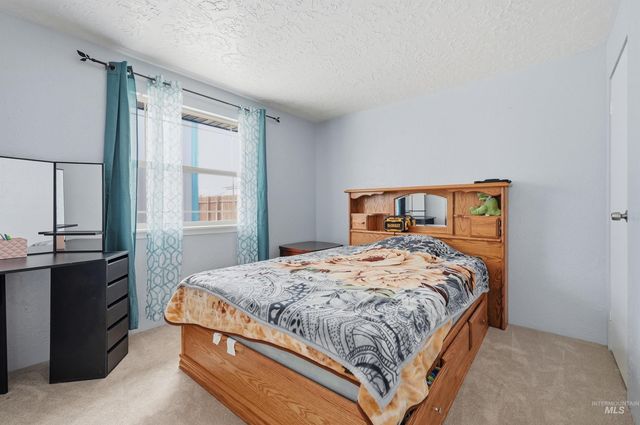 719 W Iowa Ave, Nampa, ID 83686